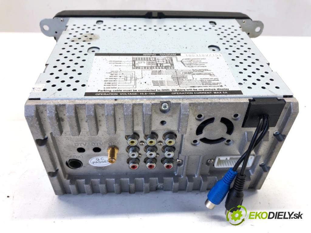 VW GOLF V liftback 2003 103 kW 2.0 TDI 1968 RADIO mavigace  (Audio zařízení)