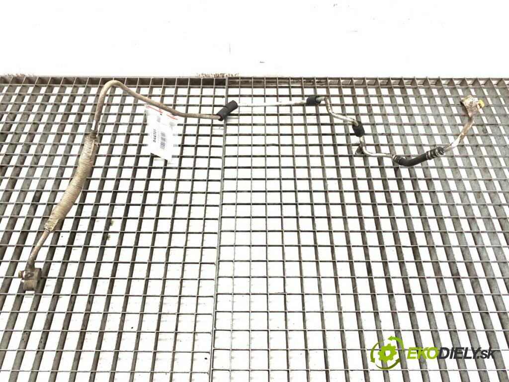 VW GOLF V liftback 2003 103 kW 2.0 TDI 1968 rúrka klimatizácie 660312139 (Rúrka klimatizácie)