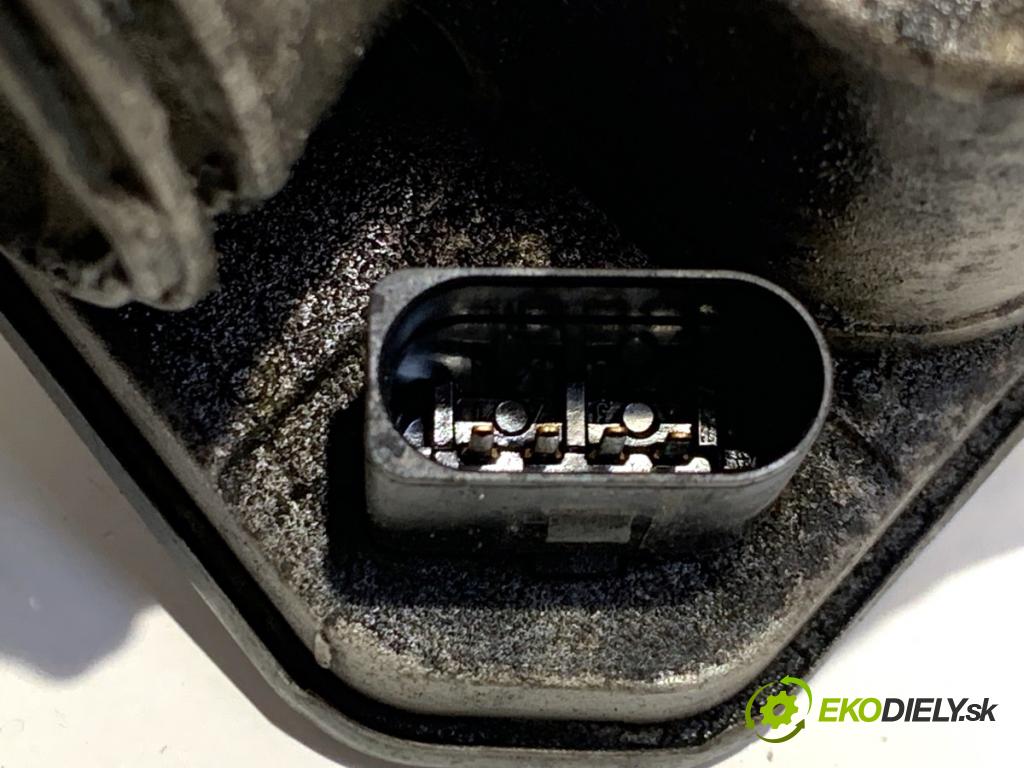 VW GOLF V liftback 2003 103 kW 2.0 TDI 1968 Škrtiaca klapka 038128063G (Škrtiaca klapka)