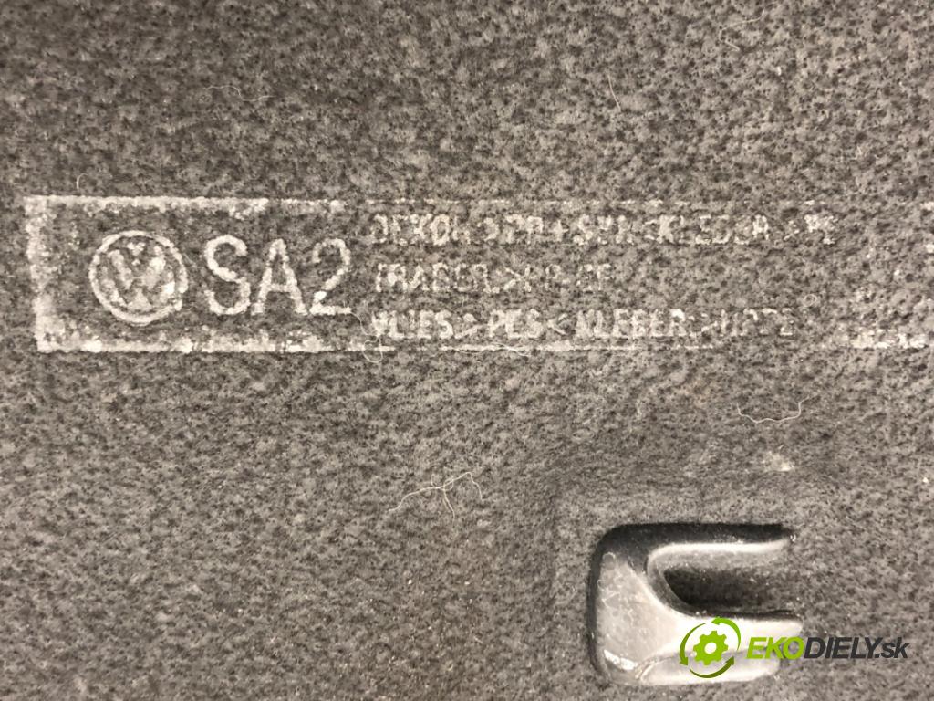 VW GOLF V liftback 2003 103 kW 2.0 TDI 1968 pláto zadní část
