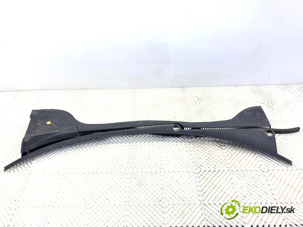 VW GOLF V liftback 2003 103 kW 2.0 TDI 1968 Torpédo, plast pod čelné okno 1K1819415 (Torpédo (plast pod čelným sklom))