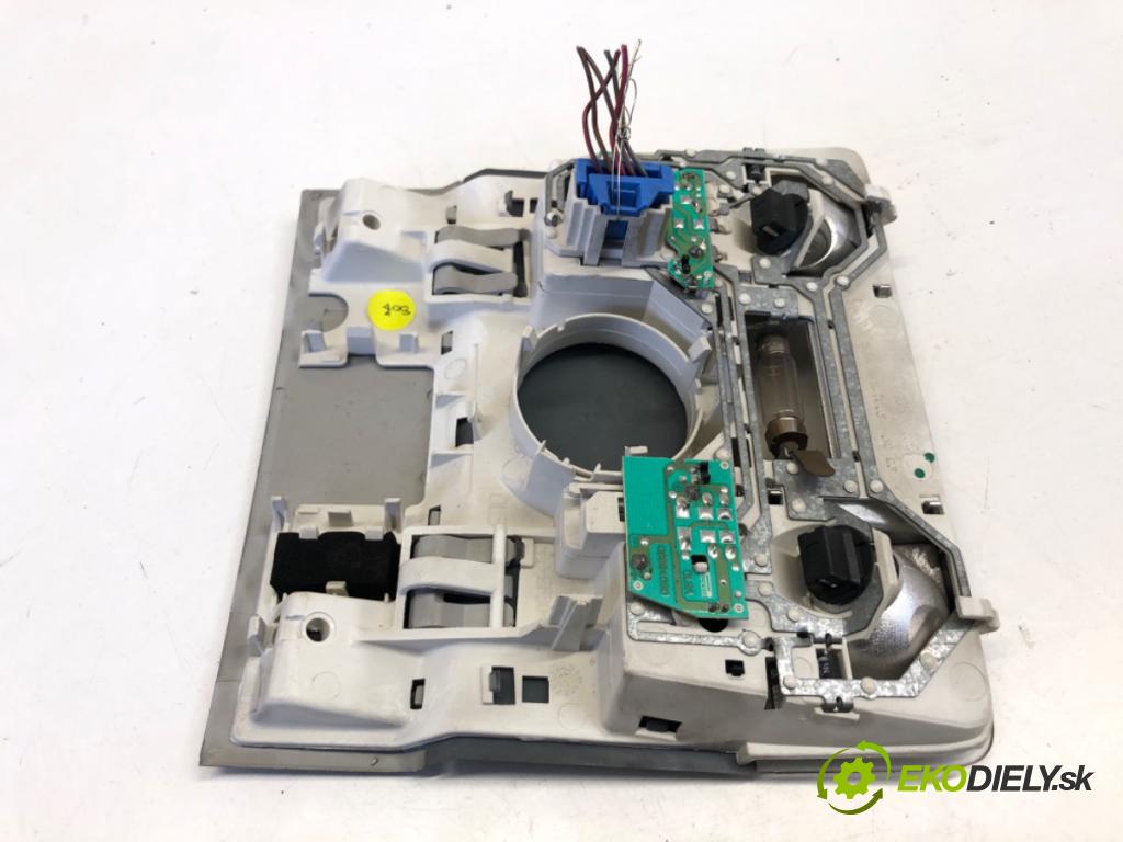 VW GOLF V liftback 2003 103 kW 2.0 TDI 1968 světlo stropní 1K0947105G