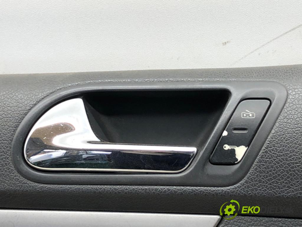 VW GOLF V liftback 2003 103 kW 2.0 TDI 1968 ča dveře levý přední část