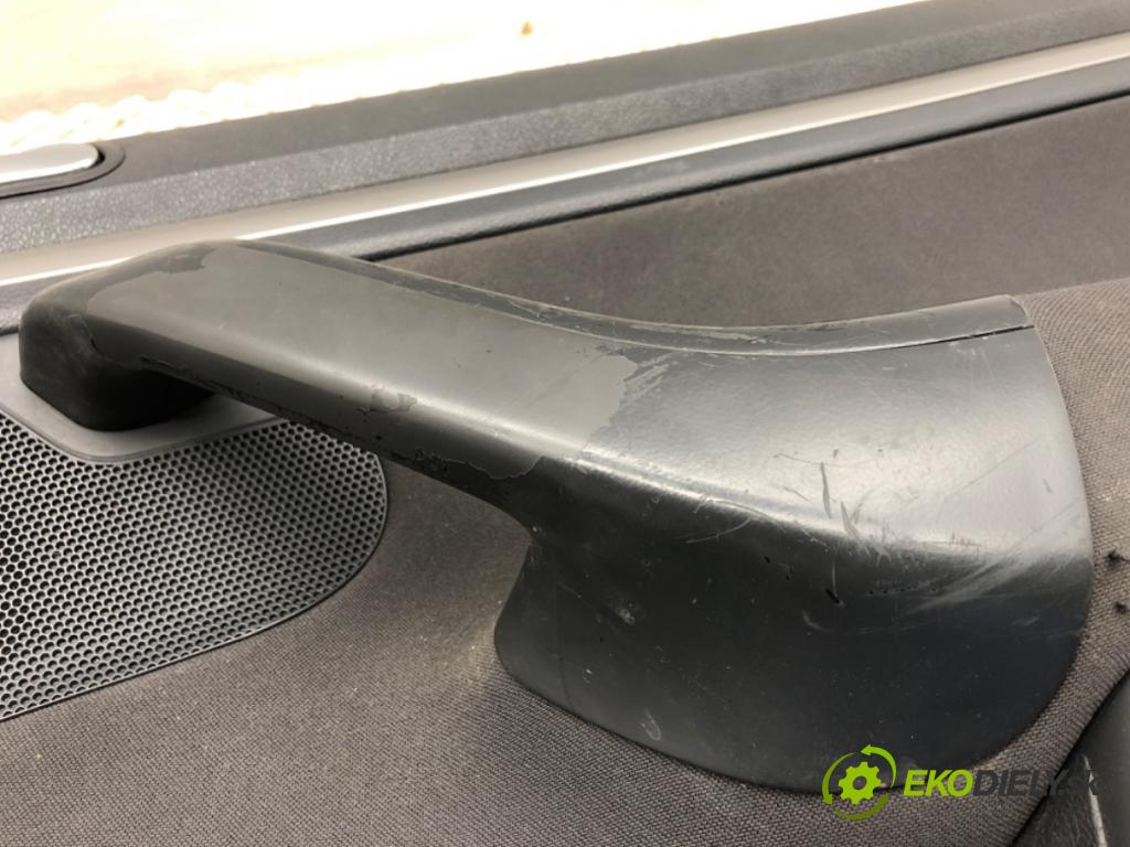 VW GOLF V liftback 2003 103 kW 2.0 TDI 1968 ča dveře pravý přední část