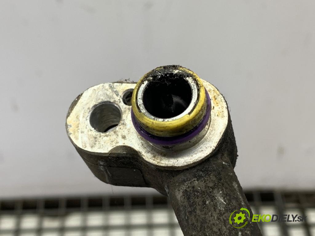 VW GOLF V liftback 2003 103 kW 2.0 TDI 1968 rúrka klimatizácie 1K0820743AM (Rúrka klimatizácie)