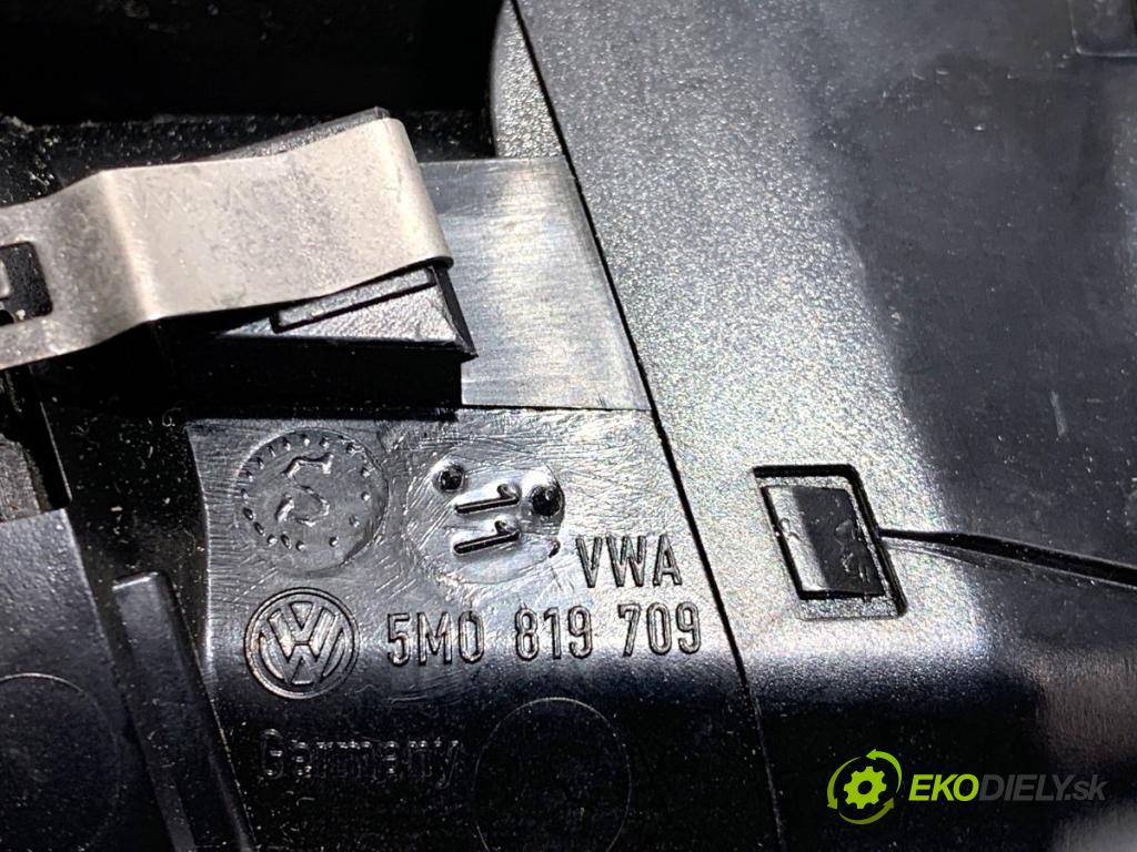 VW TIGUAN SUV 2011 100 kW 2.0 TDI 4motion 1968 mří topení levý přední část 5M0819703L
