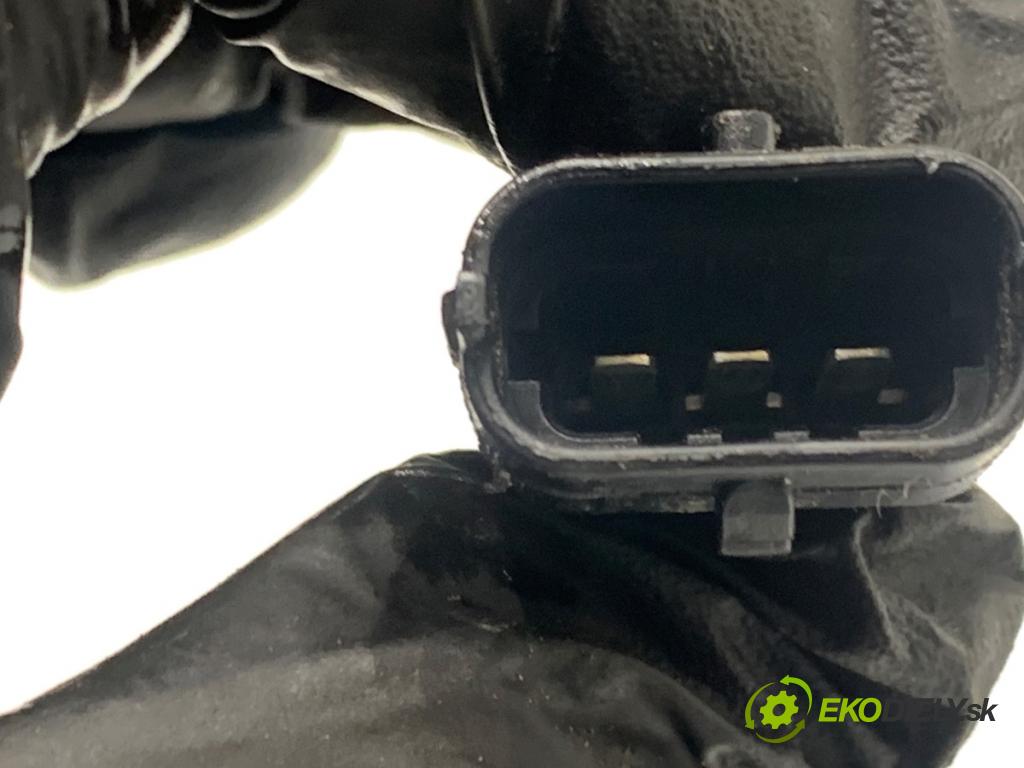 FORD TRANSIT COURIER Nadwozie pełne/minivan 2018 74 kW 1.0 EcoBoost 998 Snímač pozície vačkového hriadeľa CM5112K073BB (Snímač polohy kľukového hriadeľa)