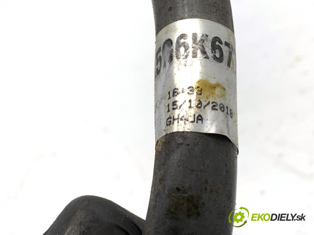 FORD TRANSIT COURIER Nadwozie pełne/minivan 2018 74 kW 1.0 EcoBoost 998 rúrka turba  (Hadice turbodmychadla)