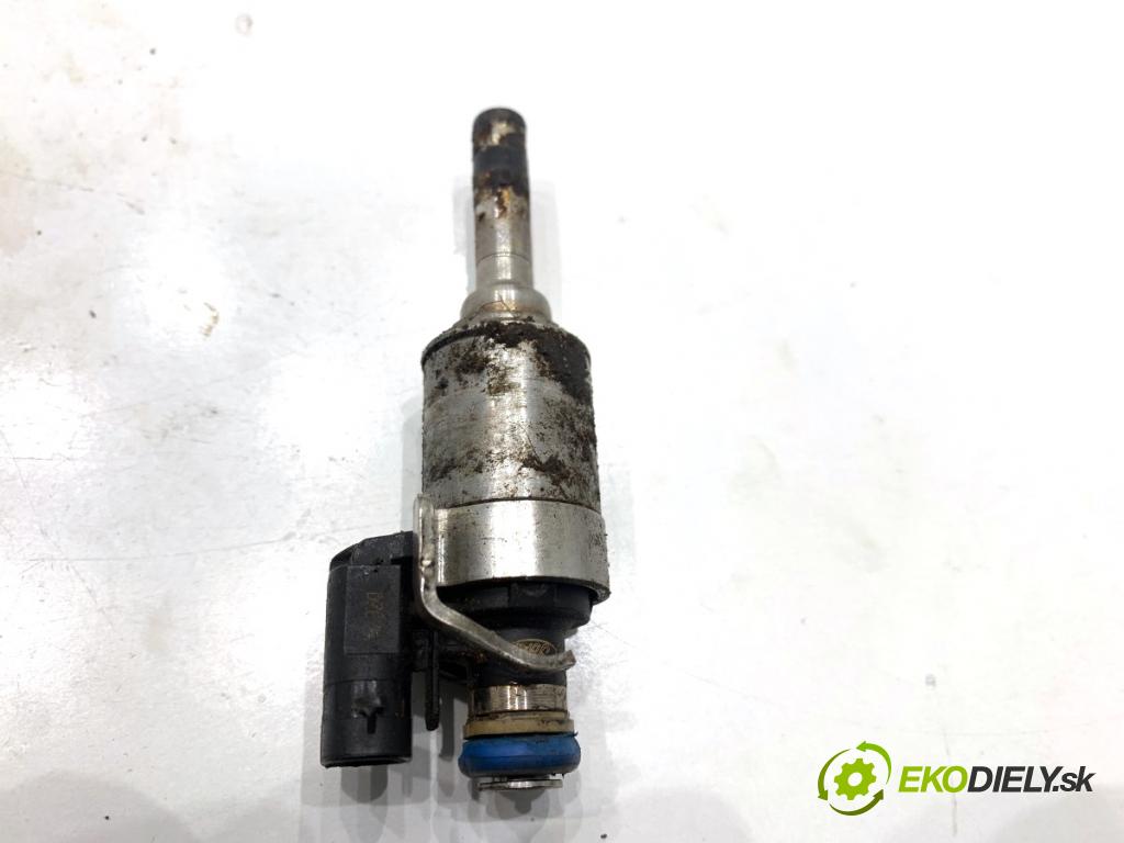 FORD TRANSIT COURIER Nadwozie pełne/minivan 2018 74 kW 1.0 EcoBoost 998 vstřikovač 0261500718 (Vstřikovač paliva)