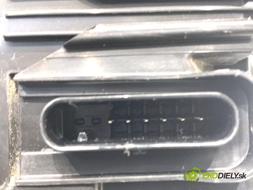 LAND ROVER RANGE ROVER EVOQUE SUV 2025 150 kW 2.0 D200 MHEV 4x4 1997 zámok dveře pravý přední část K8D2-203A28-GG