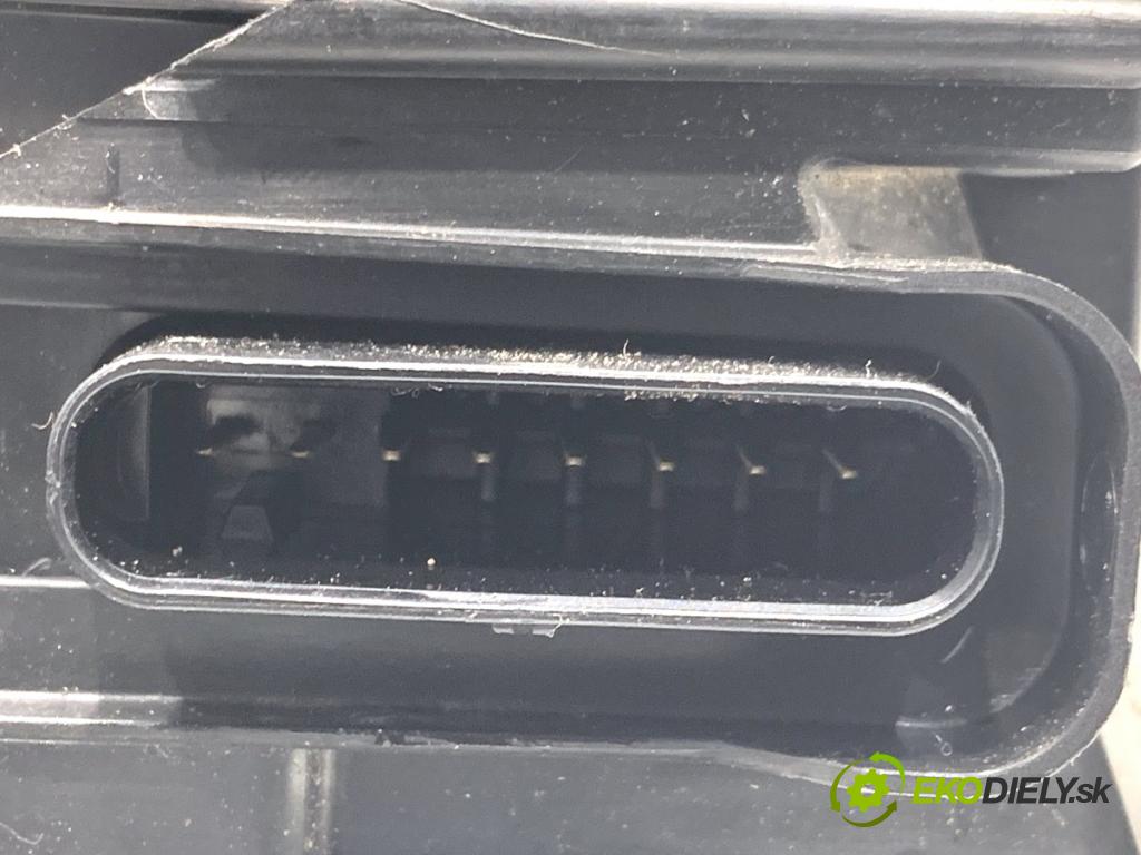 LAND ROVER RANGE ROVER EVOQUE SUV 2025 150 kW 2.0 D200 MHEV 4x4 1997 zámok dveře levý zadní část K8D2-24994-AG