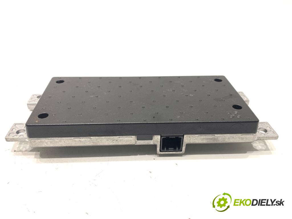 LAND ROVER RANGE ROVER EVOQUE SUV 2025 150 kW 2.0 D200 MHEV 4x4 1997 NABÍJEČKA: INDUKCE: N8D2-14E288-AC