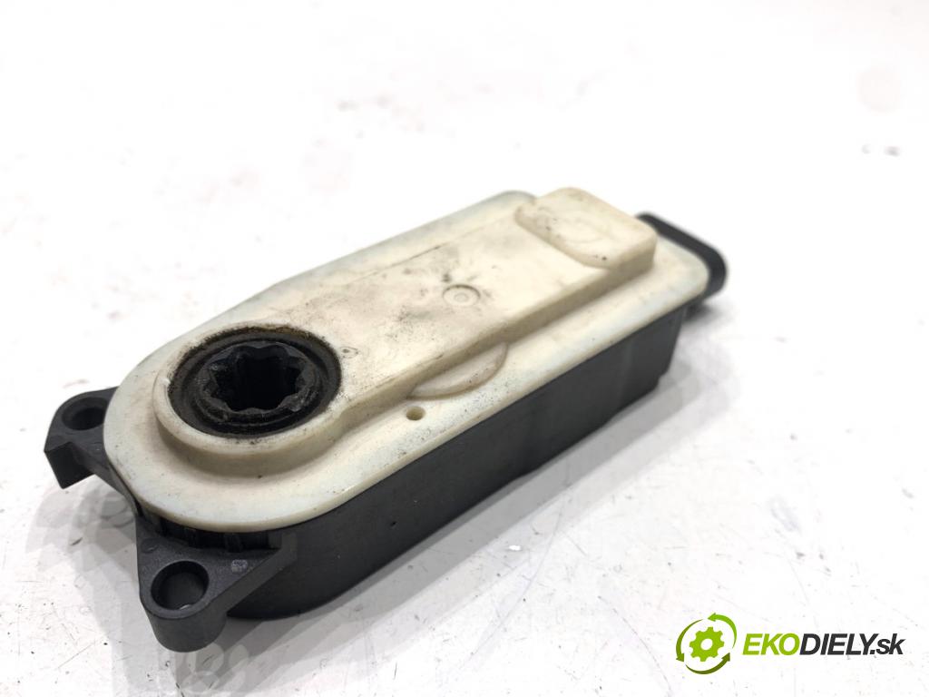 LAND ROVER RANGE ROVER EVOQUE SUV 2025 150 kW 2.0 D200 MHEV 4x4 1997 motorek rolety ŻALUZIJE: 5877R1007