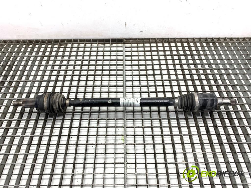 LAND ROVER RANGE ROVER EVOQUE SUV 2025 150 kW 2.0 D200 MHEV 4x4 1997 poloos pravý zadní část K8D2-4K138-AE