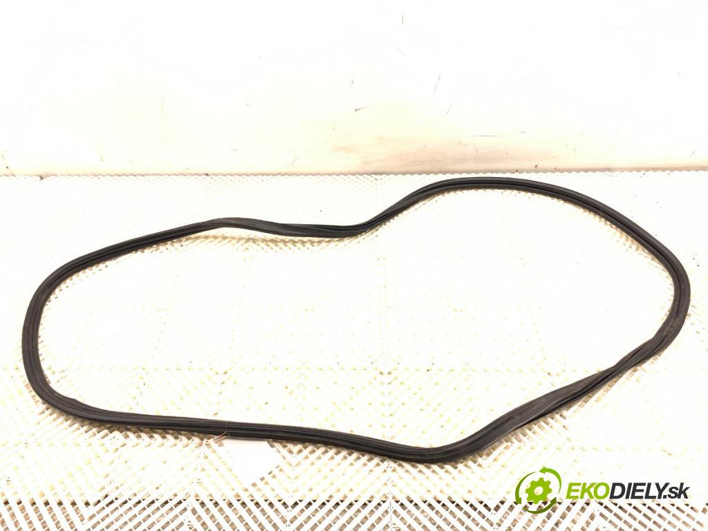 LAND ROVER RANGE ROVER EVOQUE SUV 2025 150 kW 2.0 D200 MHEV 4x4 1997 tesnenie dverí kufra K8D2-41608-AD