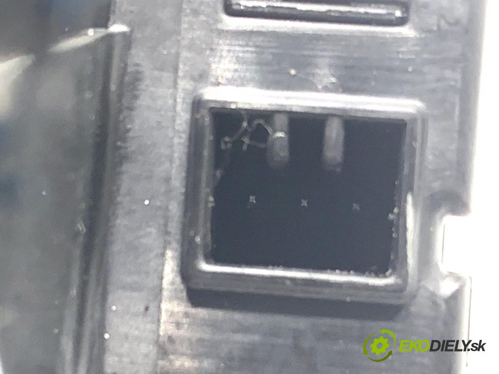 LAND ROVER RANGE ROVER EVOQUE SUV 2025 150 kW 2.0 D200 MHEV 4x4 1997 ANTENA KEYLESS K8D2-15607-AC