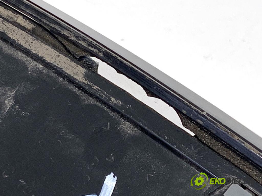 LAND ROVER RANGE ROVER EVOQUE SUV 2025 150 kW 2.0 D200 MHEV 4x4 1997 Svetlo zad pravá vnútorná R8D2-13A420-AE (Kľučka dverí ostatné)