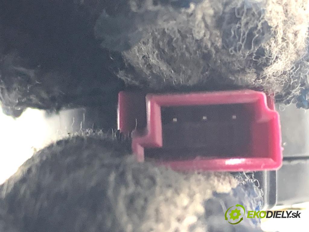 LAND ROVER RANGE ROVER EVOQUE SUV 2025 150 kW 2.0 D200 MHEV 4x4 1997 Snímač dažďa PP8D2-17D547-CB (Snímač dažďa)