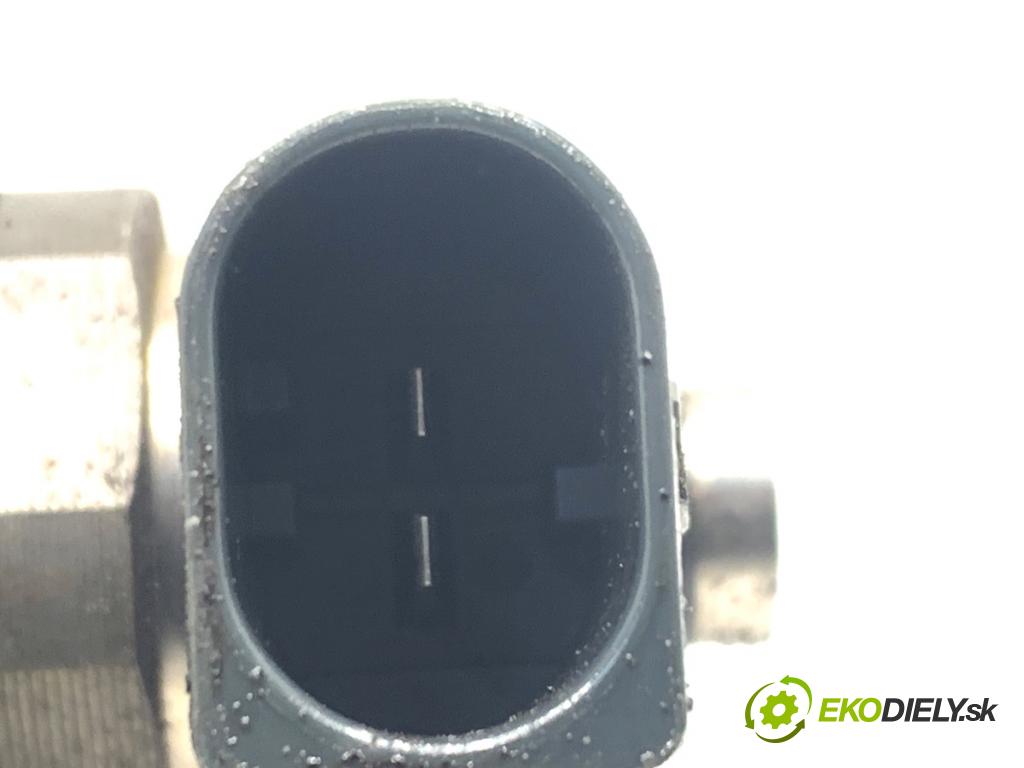 VW SHARAN nadwozie wielkoprzestrzenne (MPV) 2013 130 kW 2.0 TDI 1968 vstřikovací ventily 03L130277J