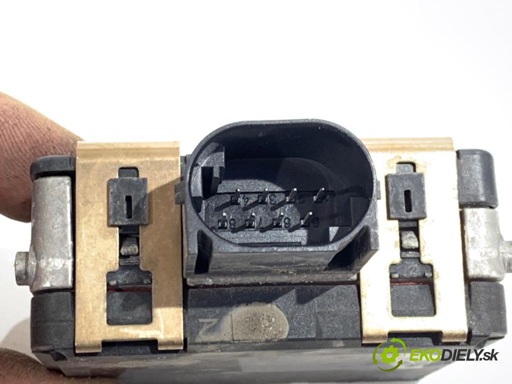 LAND ROVER RANGE ROVER EVOQUE SUV 2025 150 kW 2.0 D200 MHEV 4x4 1997 RADAR: tempomatu AKTÍVNÍ R8D2-9G768-AB