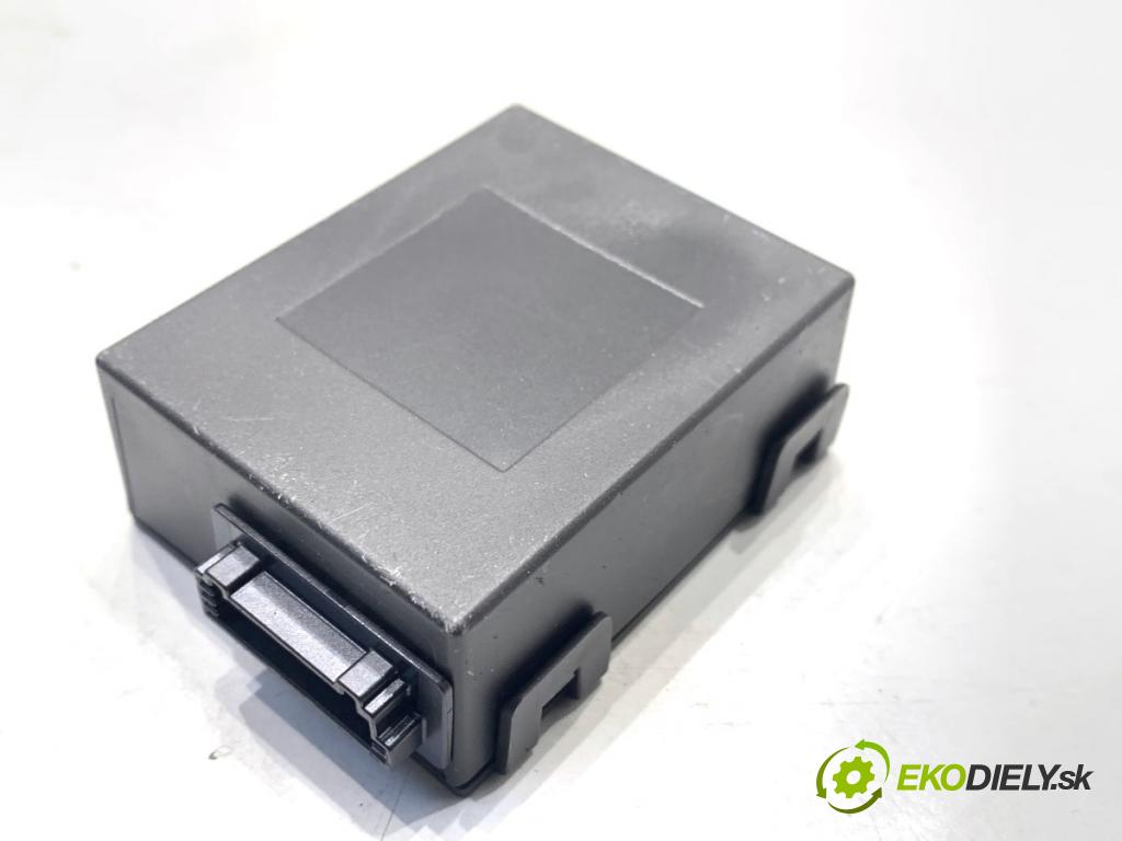 LAND ROVER RANGE ROVER EVOQUE SUV 2025 150 kW 2.0 D200 MHEV 4x4 1997 Modul TPMS tlaku OPON L8B2-14F012-BA