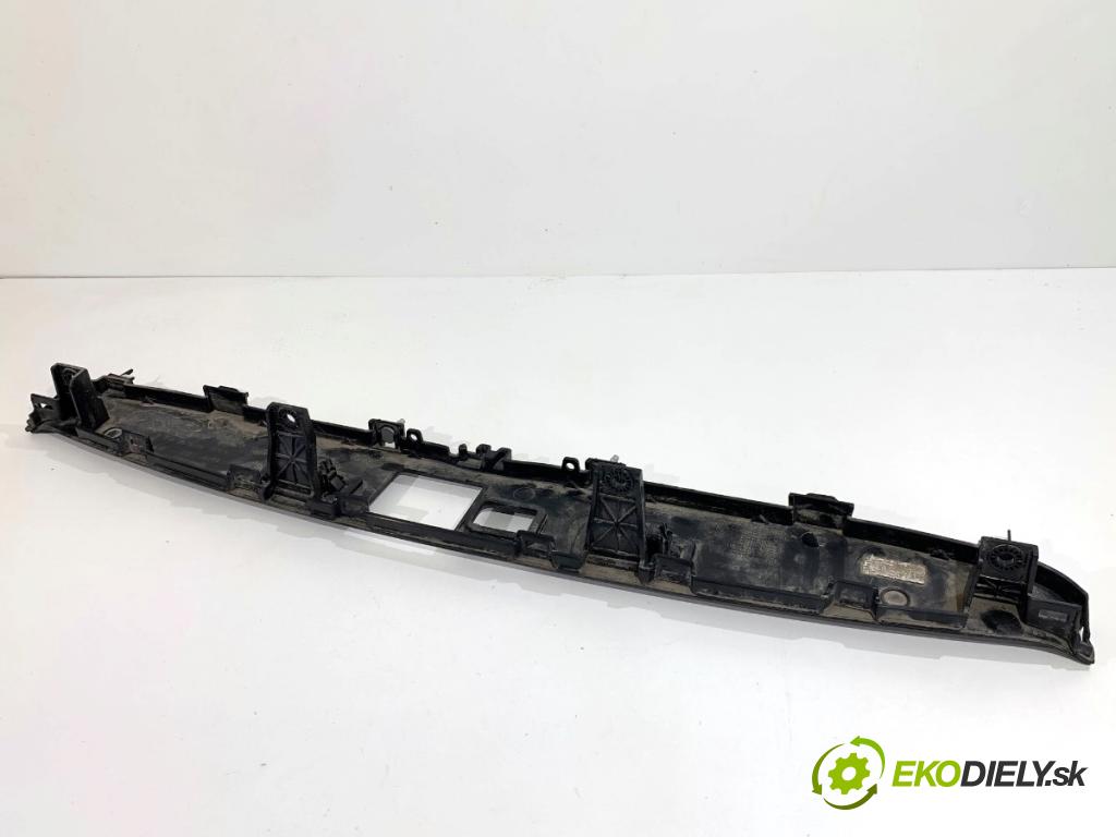 LAND ROVER RANGE ROVER EVOQUE SUV 2025 150 kW 2.0 D200 MHEV 4x4 1997 Lišta dverí zad K8D2-404C42-A