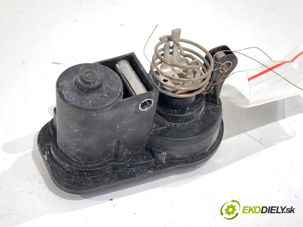 LAND ROVER RANGE ROVER EVOQUE SUV 2025 150 kW 2.0 D200 MHEV 4x4 1997 škrtíci klapka VYČERPAT: M8D2-9F646-AC