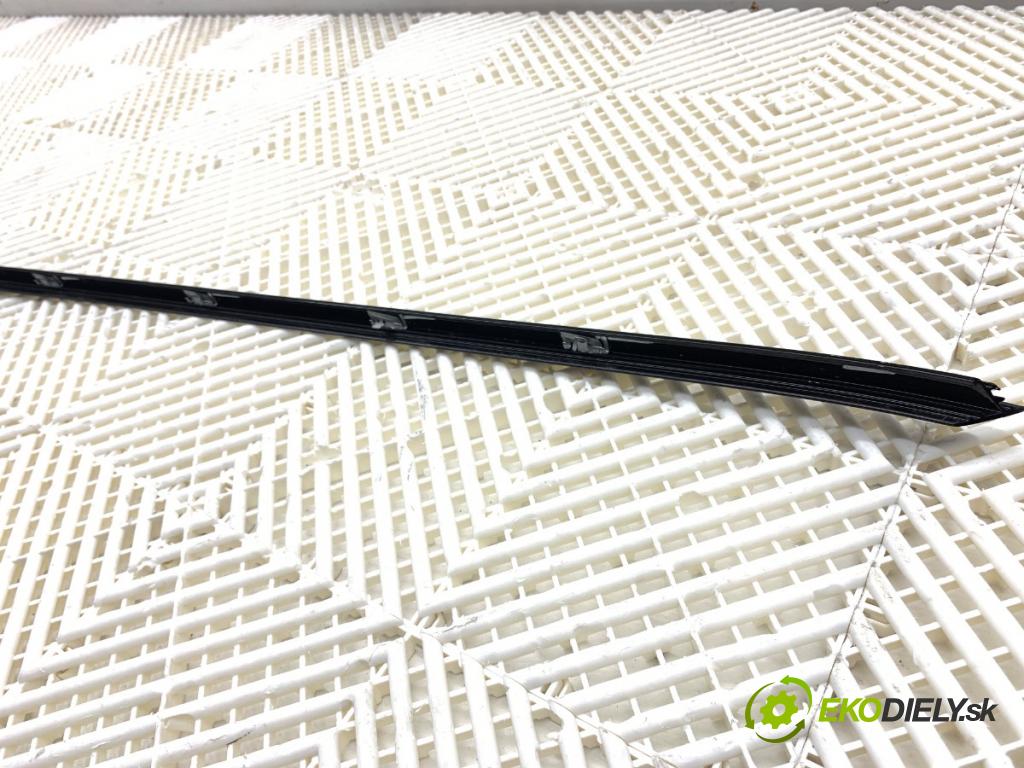 LAND ROVER RANGE ROVER EVOQUE SUV 2025 150 kW 2.0 D200 MHEV 4x4 1997 Lišta Dvere ľavá strana predný horná K8D2208A97AC