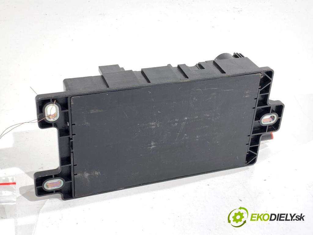 LAND ROVER RANGE ROVER EVOQUE SUV 2025 150 kW 2.0 D200 MHEV 4x4 1997 Skrinka poistková R8D2-14N030-AB (Poistková skrinka)