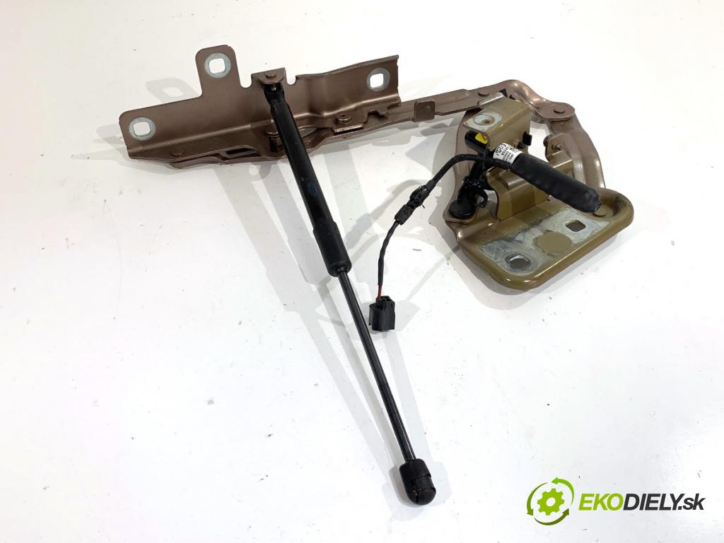 LAND ROVER RANGE ROVER EVOQUE SUV 2025 150 kW 2.0 D200 MHEV 4x4 1997 závěs kapoty pravý přední část K8D2-16800-AE