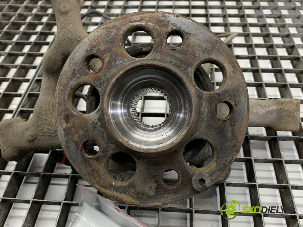 MERCEDES-BENZ X204 SUV 2012 125 kW 220 CDI (204.902) 2143 náboj ľavy predný