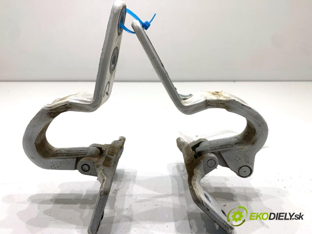 MERCEDES-BENZ X204 SUV 2012 125 kW 220 CDI (204.902) 2143 závěs dveří zadní část A2047400837