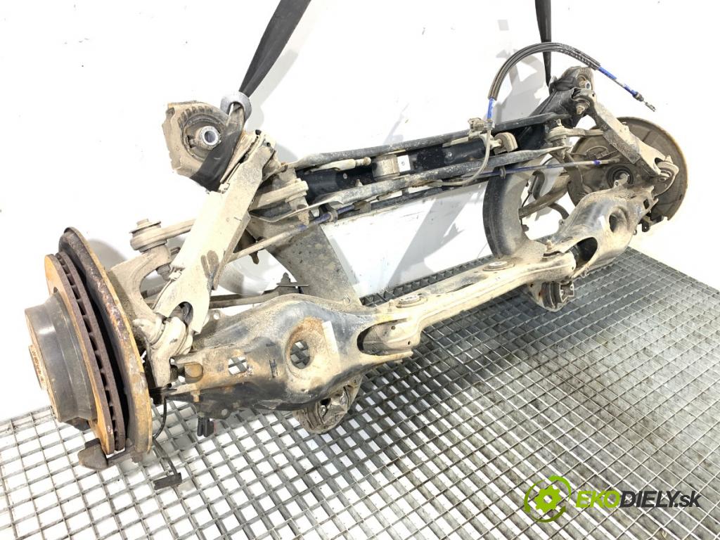 MERCEDES-BENZ X204 SUV 2012 125 kW 220 CDI (204.902) 2143 Výstuha zad 2043501911