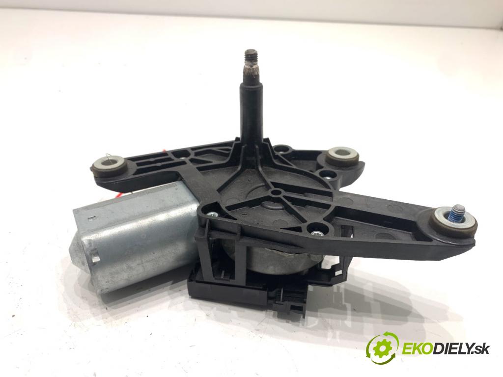 MERCEDES-BENZ X204 SUV 2012 125 kW 220 CDI (204.902) 2143 Motor stieračov zad A2048202442