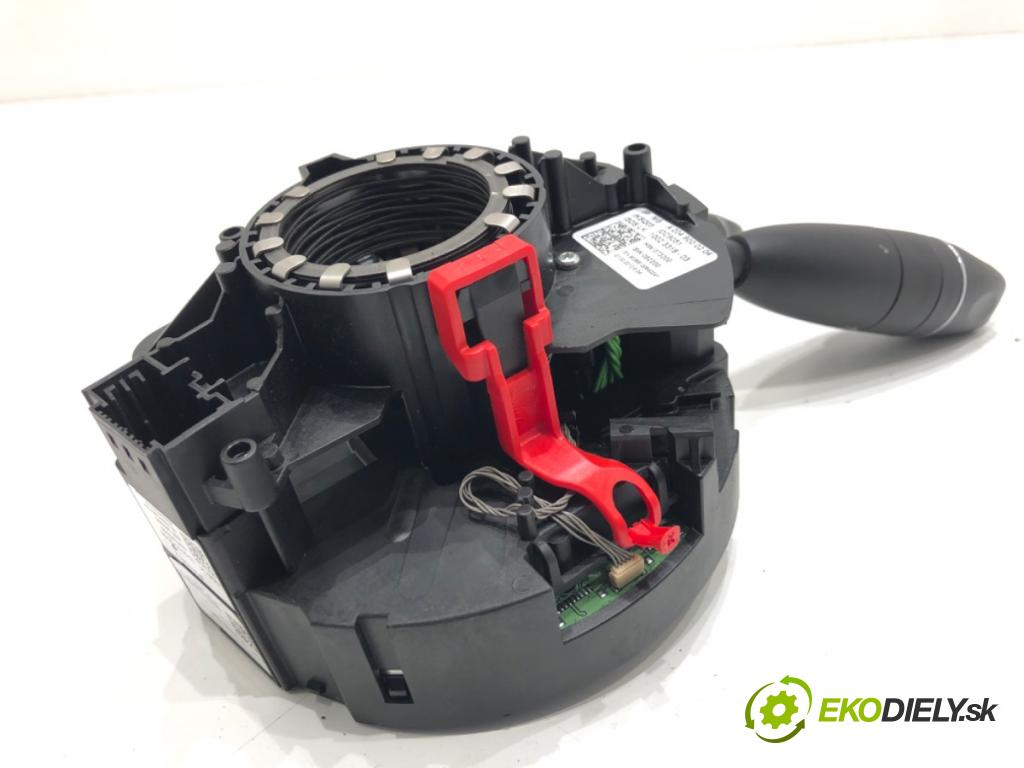 MERCEDES-BENZ X204 SUV 2012 125 kW 220 CDI (204.902) 2143 Prepínač kombinovaný A2049000204 (Prepínacie páčky pod volantom)