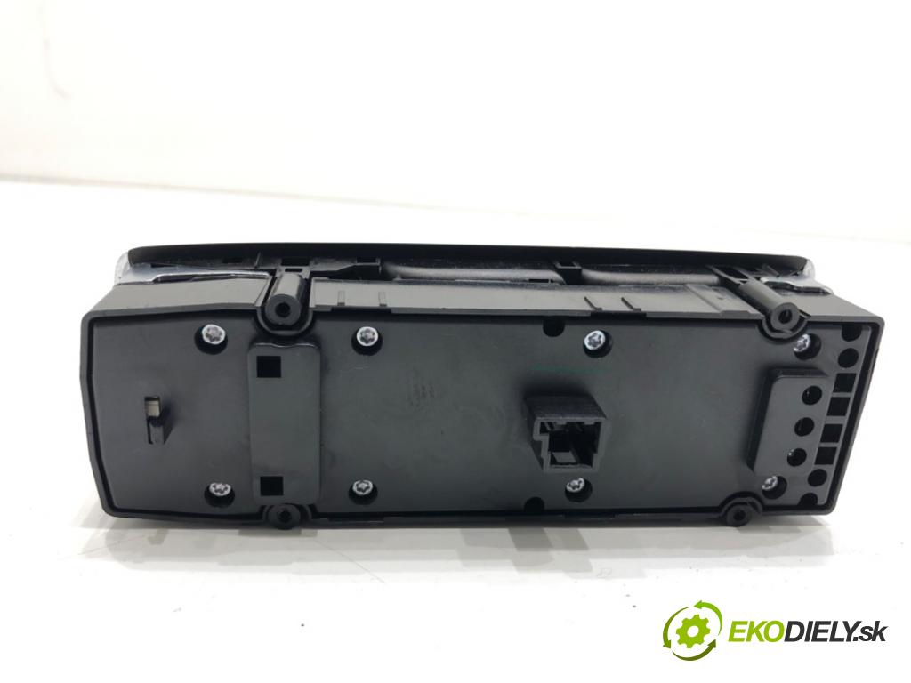 MERCEDES-BENZ X204 SUV 2012 125 kW 220 CDI (204.902) 2143 Prepínač okien A2049055402 (Prepínacie páčky pod volantom)