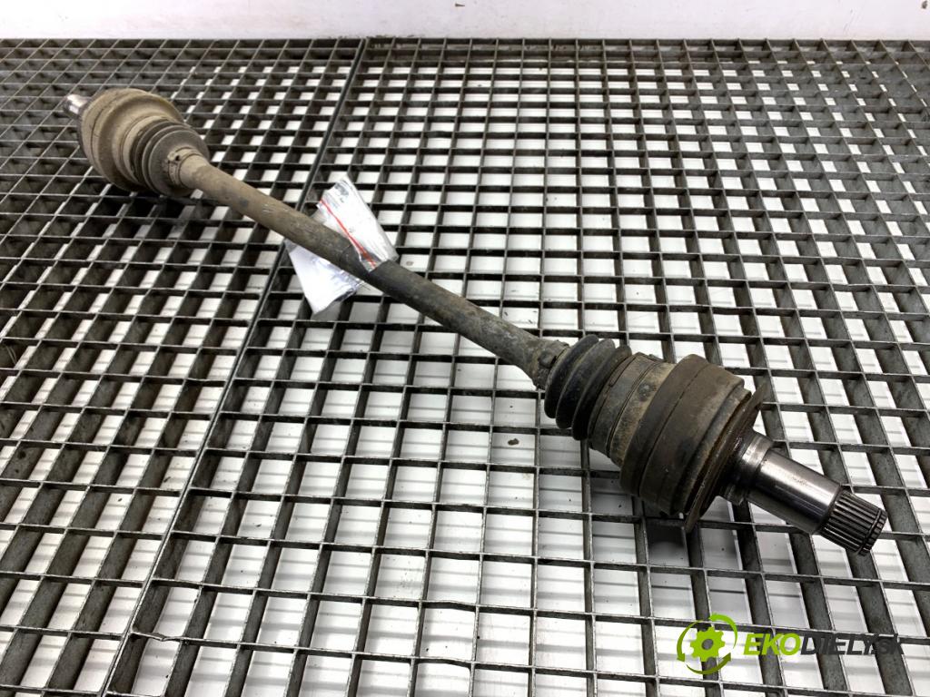 MERCEDES-BENZ X204 SUV 2012 125 kW 220 CDI (204.902) 2143 Poloos ľavy zad