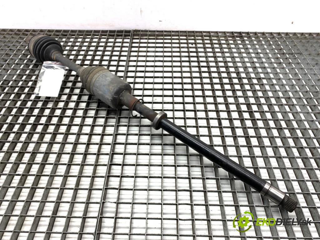 MERCEDES-BENZ X204 SUV 2012 125 kW 220 CDI (204.902) 2143 Poloos ľavy predný