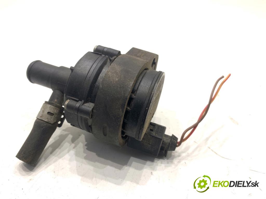 MERCEDES-BENZ X204 SUV 2012 125 kW 220 CDI (204.902) 2143 DALŠÍ: Pumpa vody A2118350028 (Vodná pumpa)