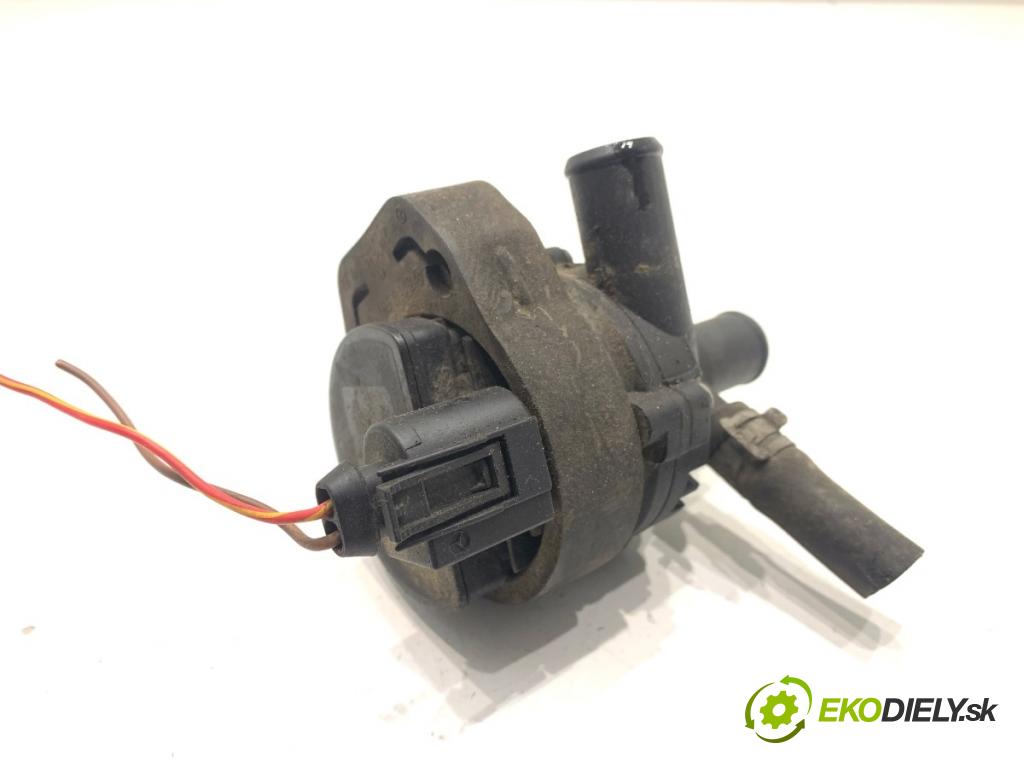 MERCEDES-BENZ X204 SUV 2012 125 kW 220 CDI (204.902) 2143 DALŠÍ: Pumpa vody A2118350028 (Vodná pumpa)