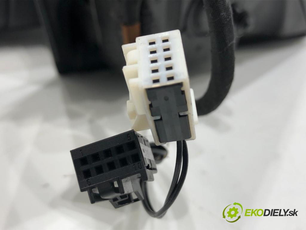 MERCEDES-BENZ X204 SUV 2012 125 kW 220 CDI (204.902) 2143 zpětné zrcátko levý