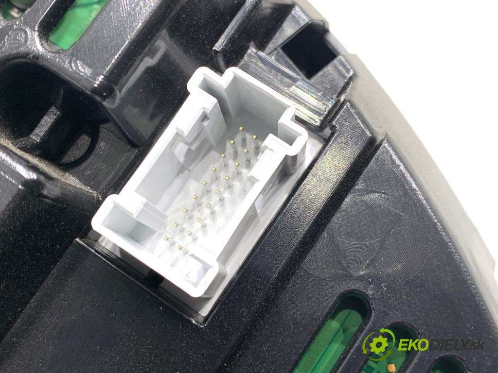 MERCEDES-BENZ X204 SUV 2012 125 kW 220 CDI (204.902) 2143 Prístrojovka A2049005707 (Prístrojová doska)