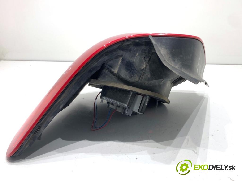 MERCEDES-BENZ X204 SUV 2012 125 kW 220 CDI (204.902) 2143 světlo pravý zadní část A2048202664