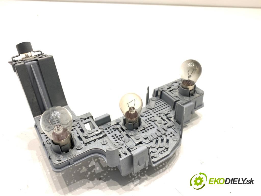 MERCEDES-BENZ X204 SUV 2012 125 kW 220 CDI (204.902) 2143 vložka svetla levý zadní část 