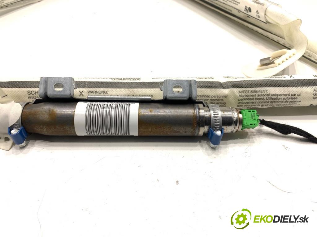 MERCEDES-BENZ X204 SUV 2012 125 kW 220 CDI (204.902) 2143 stropní pravý 2048602402