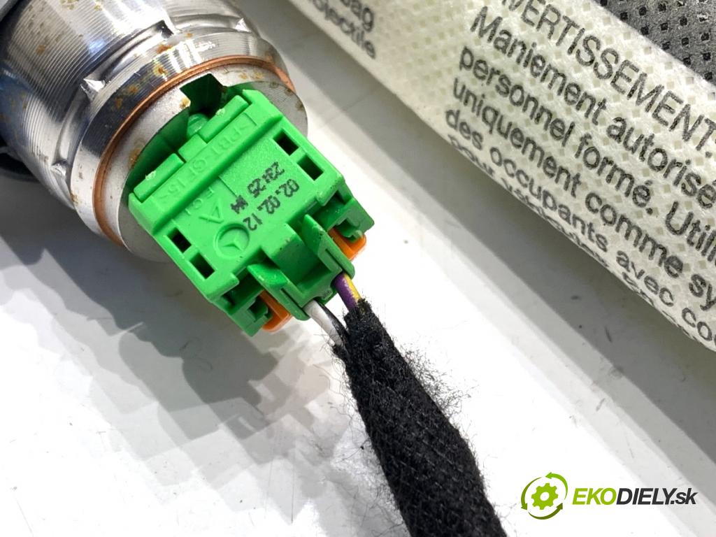 MERCEDES-BENZ X204 SUV 2012 125 kW 220 CDI (204.902) 2143 stropní pravý 2048602402