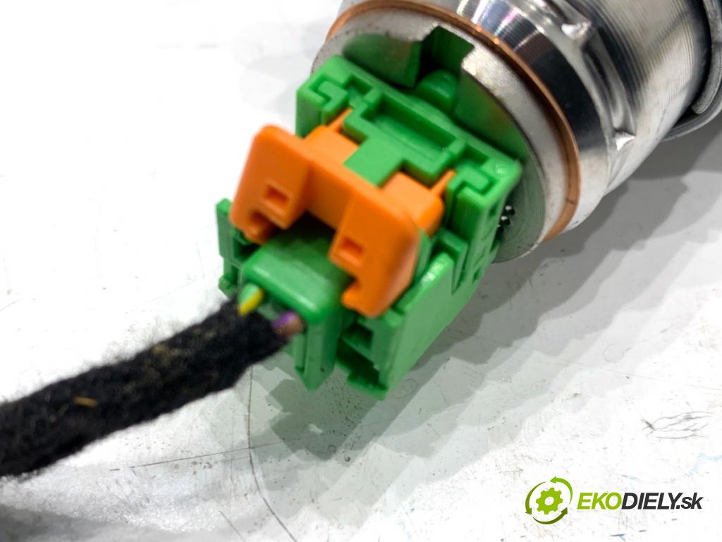 MERCEDES-BENZ X204 SUV 2012 125 kW 220 CDI (204.902) 2143 Stropný ľavy 2048602302