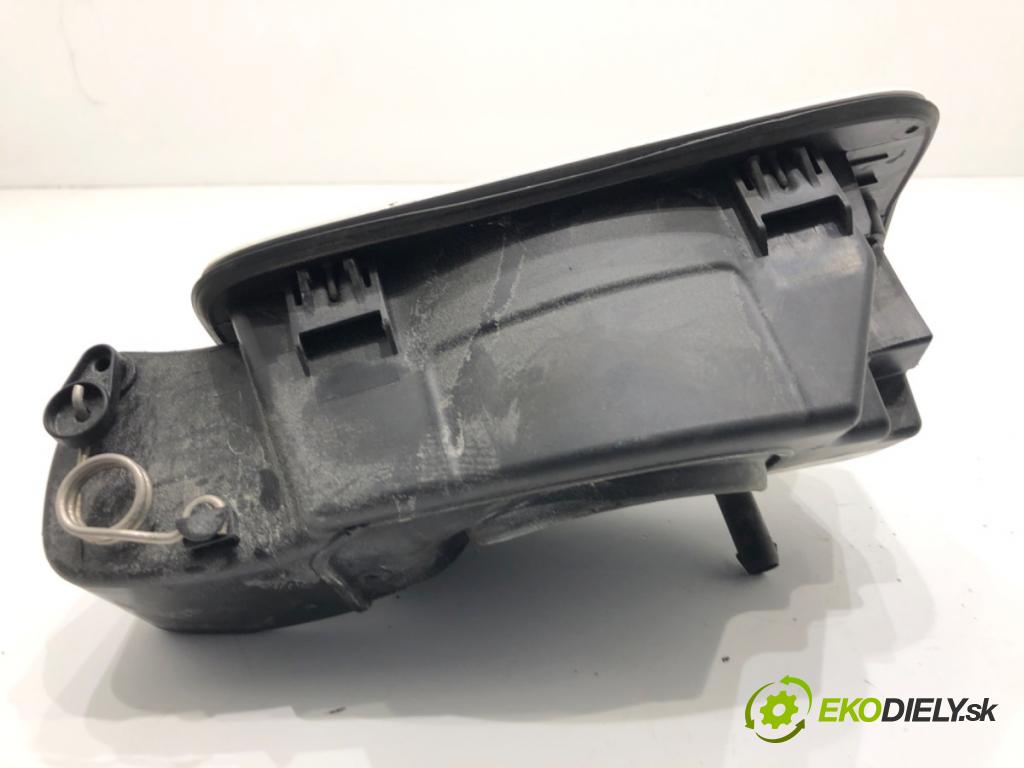 MERCEDES-BENZ X204 SUV 2012 125 kW 220 CDI (204.902) 2143 dvířka nádrže paliva A2046300367 (Klika dveří ostatní)