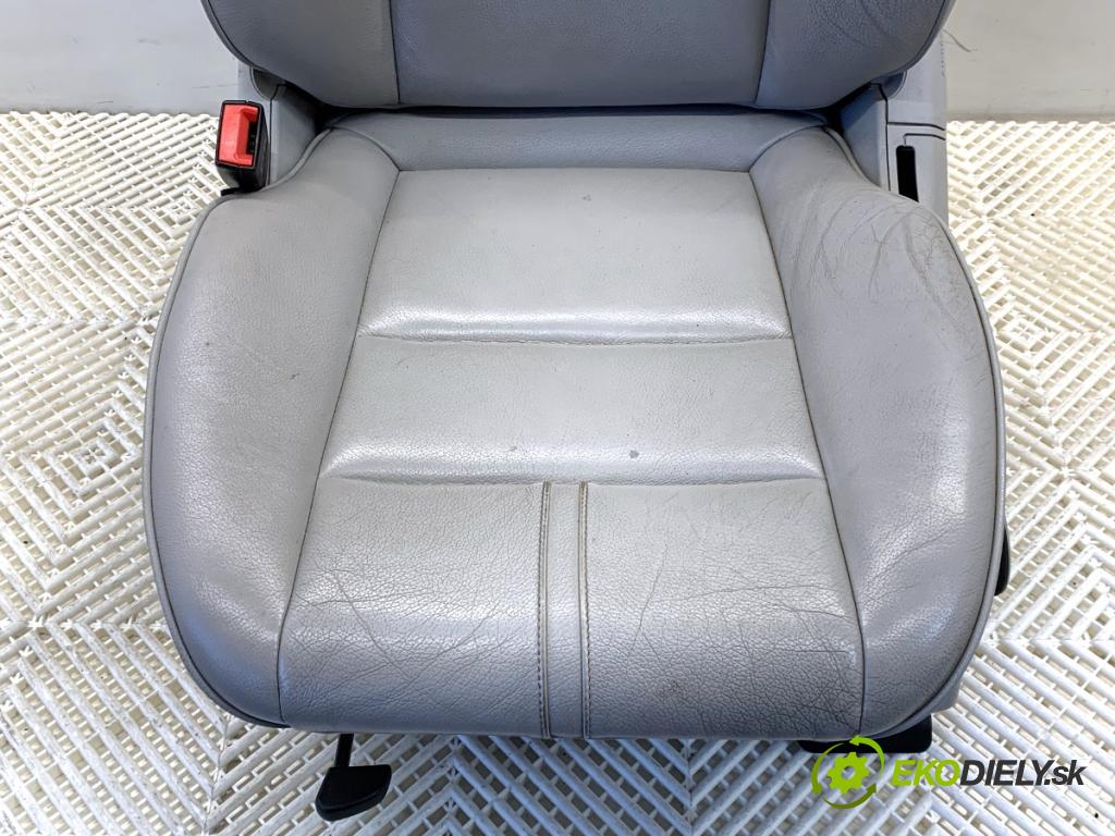 MERCEDES-BENZ X204 SUV 2012 125 kW 220 CDI (204.902) 2143 sedadlo levý přední část