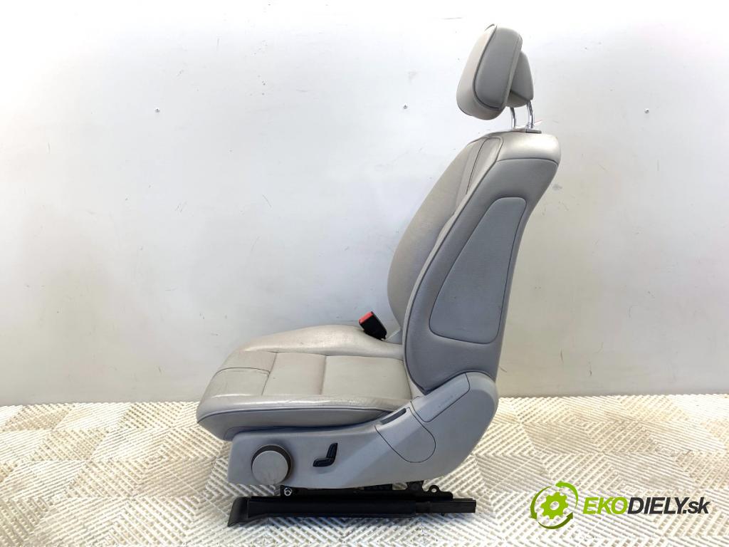 MERCEDES-BENZ X204 SUV 2012 125 kW 220 CDI (204.902) 2143 sedadlo levý přední část